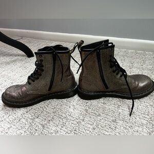 Dr. Martens Black/Gold Glitter Boots sz 6